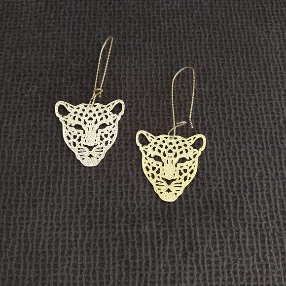 bella jack Laser Cut Leopard🐆 Head Earrings - Picture 7 of 13